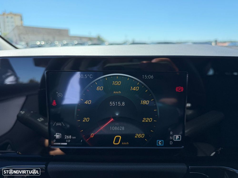 Mercedes-Benz GLA 180 d - 9
