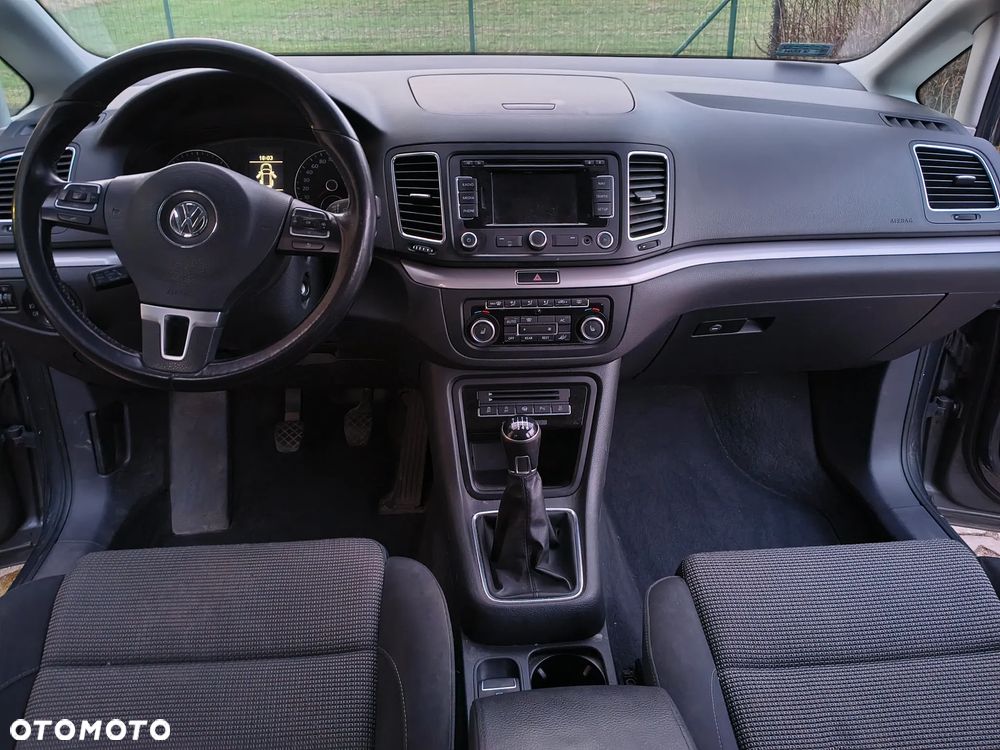 Volkswagen Sharan 2.0 TDI Comfortline - 6