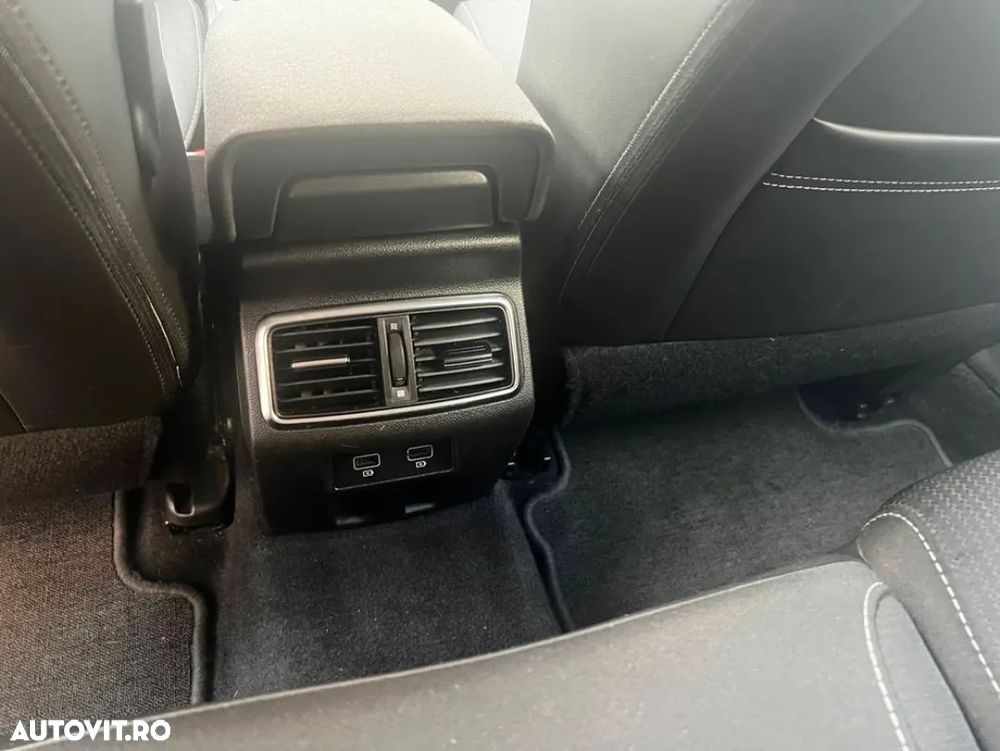 Renault Megane BLUE dCi 115 EDC EQUILIBRE - 10