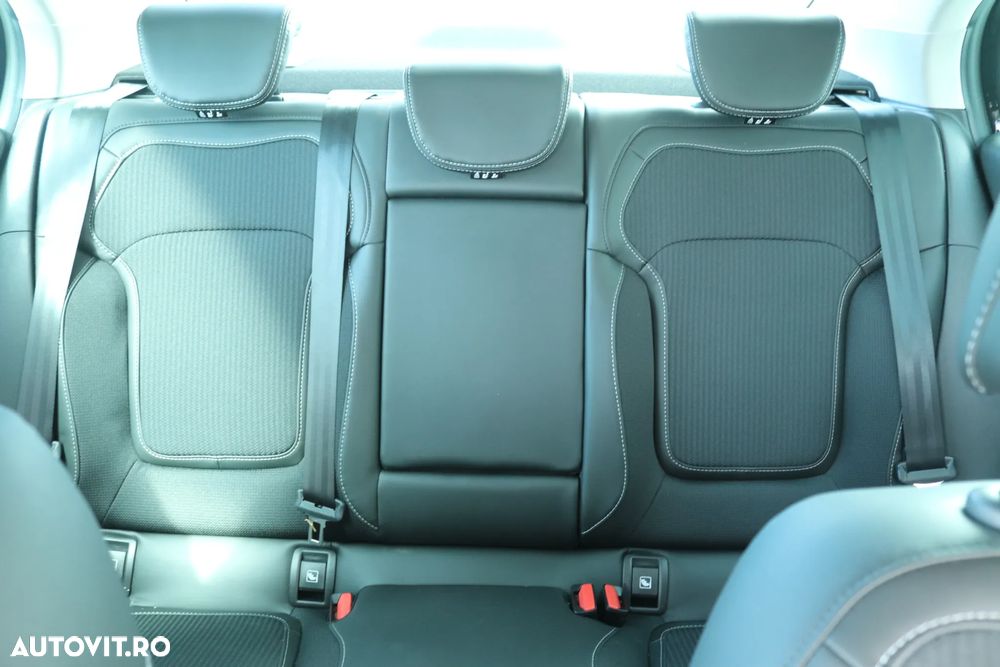 Renault Megane TCe 140 EDC GPF Techno - 20