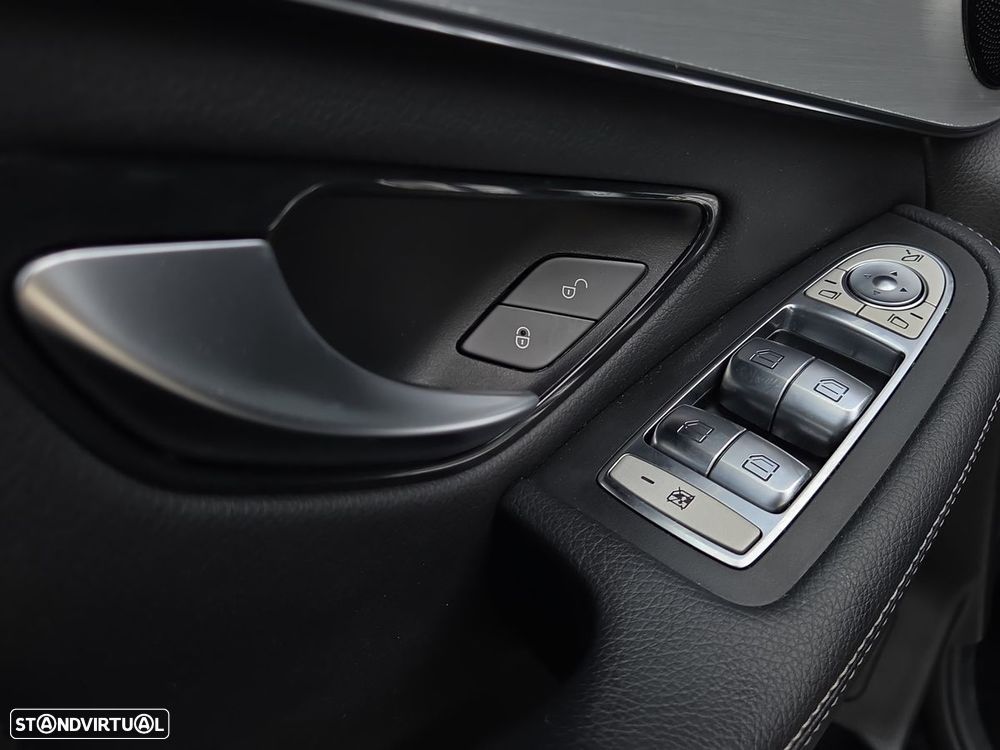 Mercedes-Benz GLC 300 de 4Matic - 14