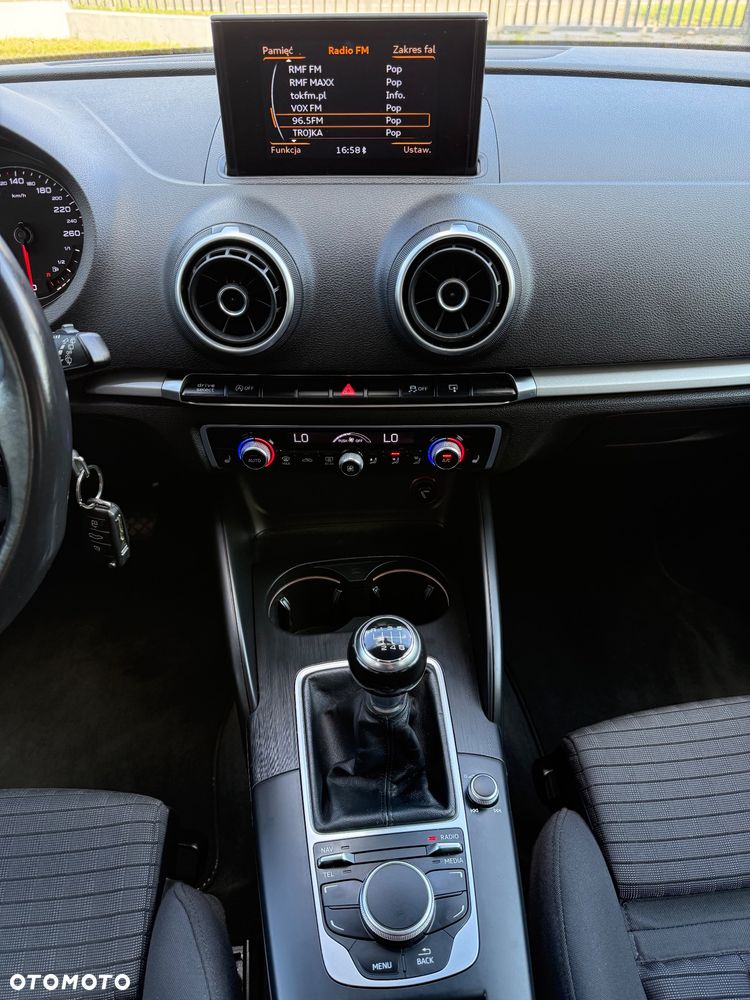Audi A3 Sportback 2.0 TDI Attraction - 27