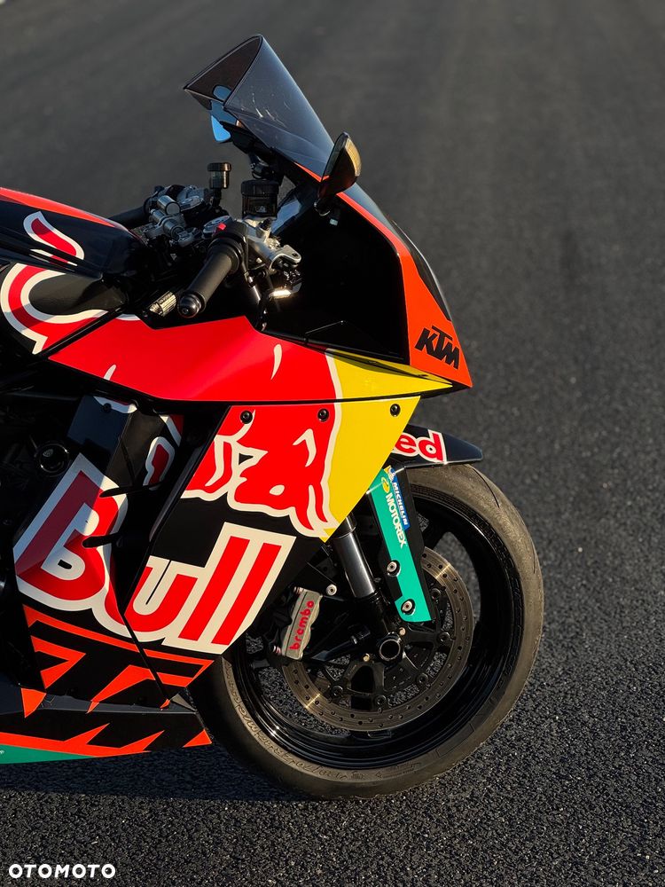 KTM RC 8 - 2
