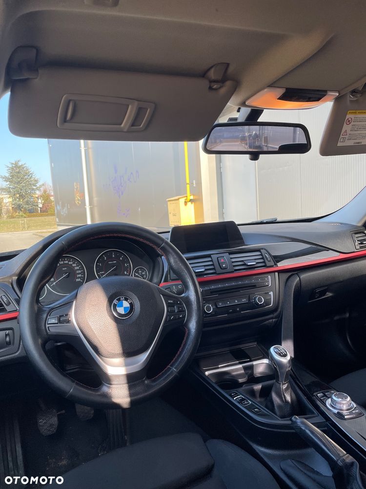 BMW Seria 3 320d - 3