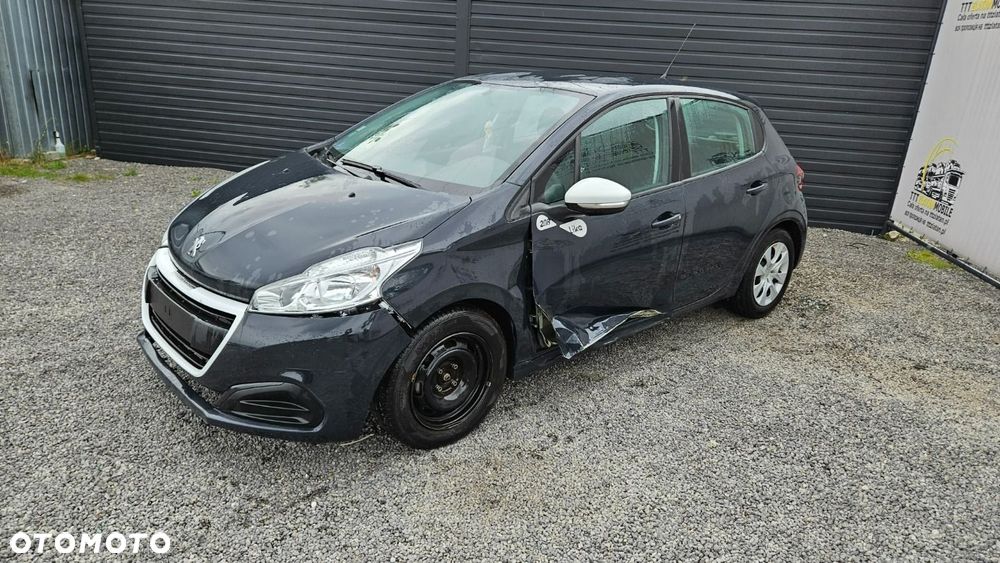 Peugeot 208 - 3