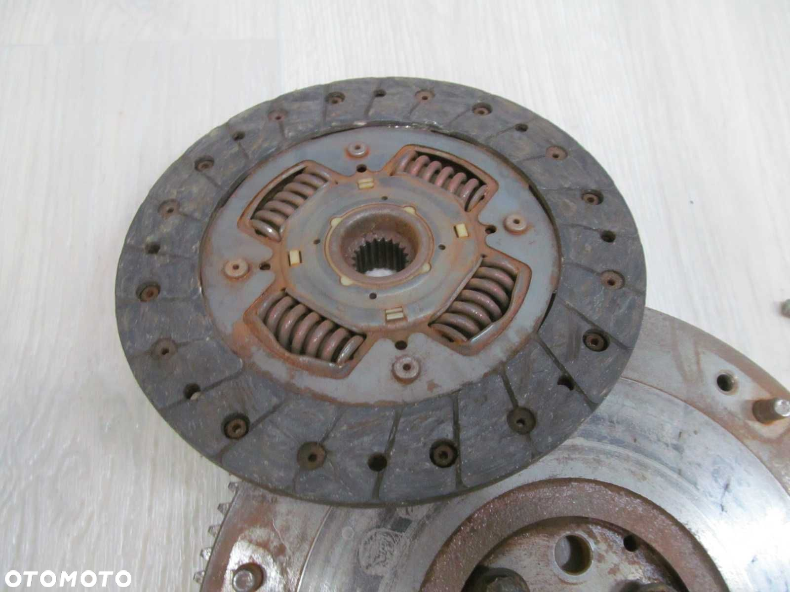 DAIHATSU HIJET 1.3 KOLO DOCISK TARCZA 87527 - 5