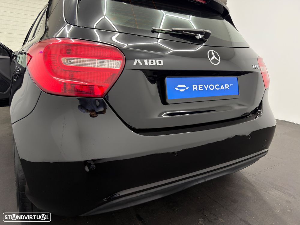 Mercedes-Benz A 180 d Urban - 11