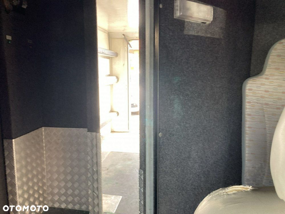 Volkswagen Transporter - 14