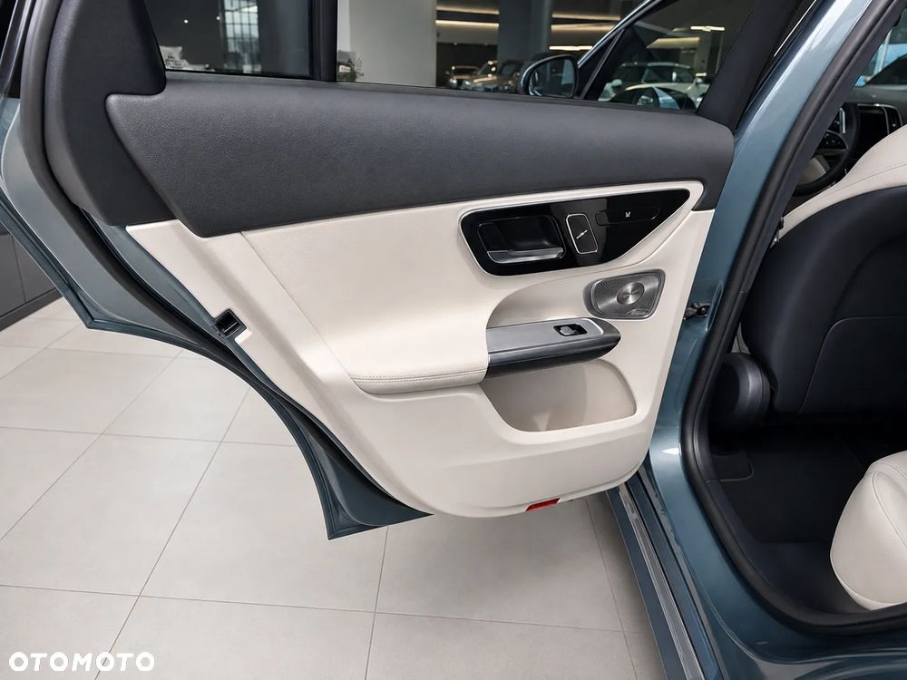 Mercedes-Benz GLC 300 e PHEV 4-Matic AMG Line - 7