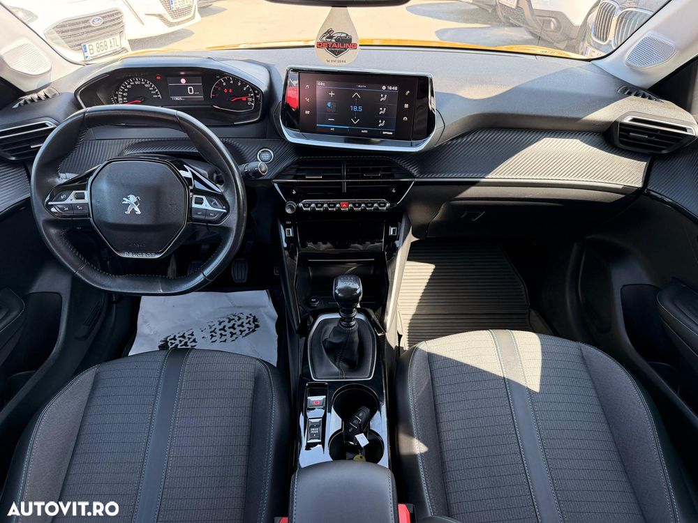 Peugeot 208 1.2 L PureTech STT Allure - 6