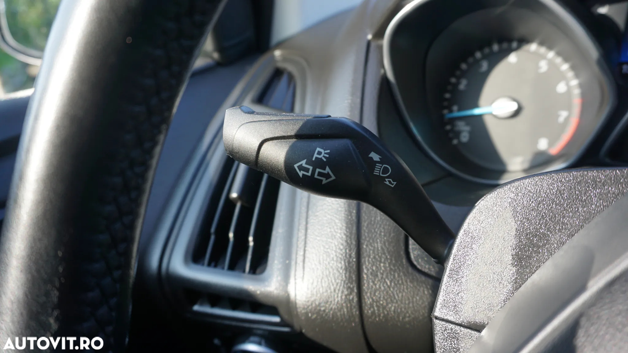 Ford Focus 1.0 EcoBoost Active Business - 18