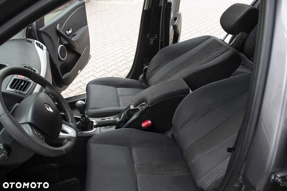 Renault Megane TCe 180 Luxe - 22