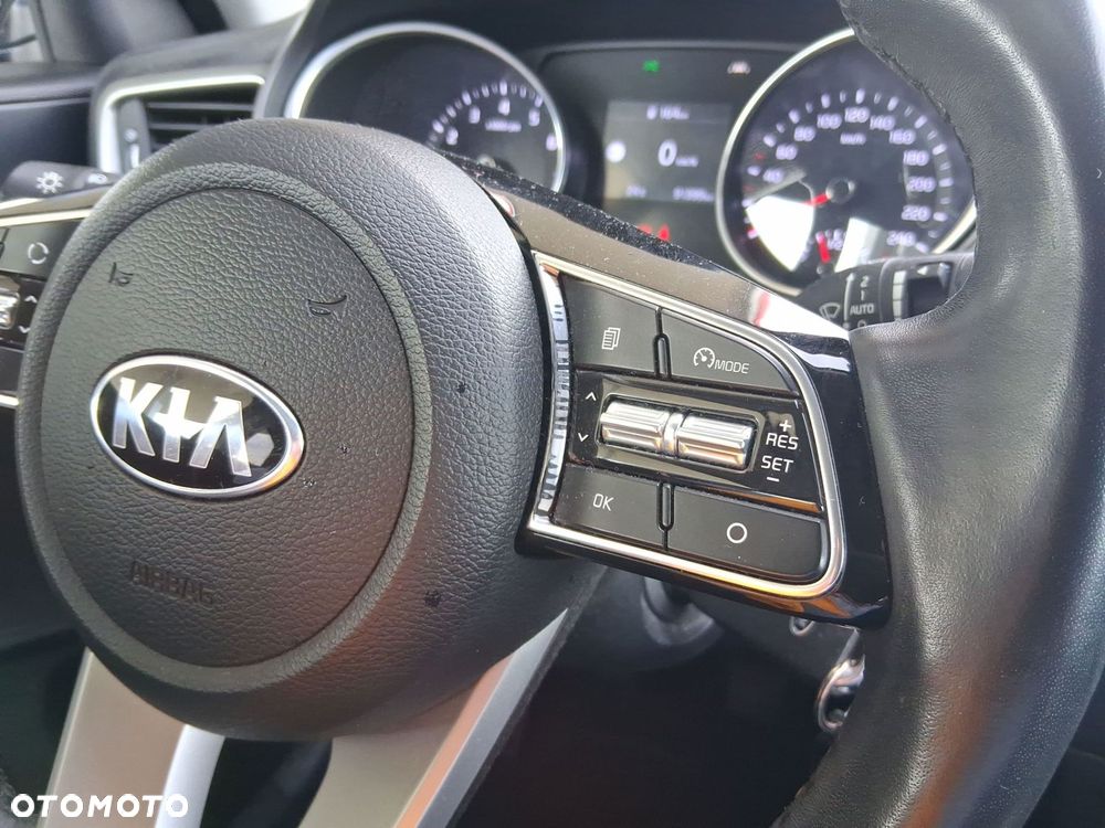 Kia Ceed - 25