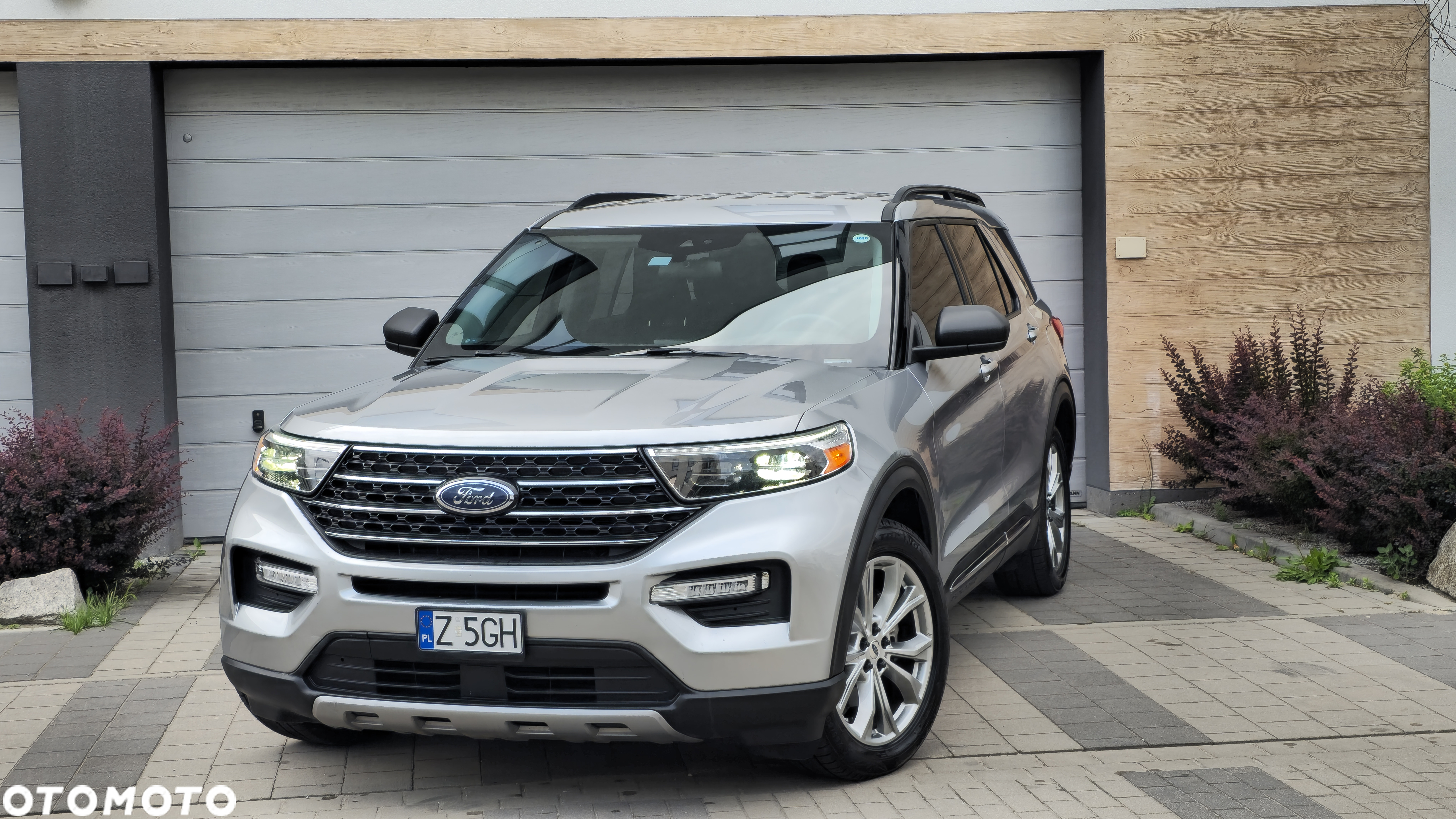 Ford Explorer - 3