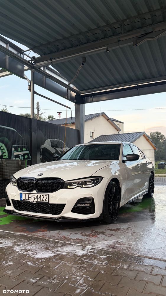 BMW Seria 3 330i M Sport - 1