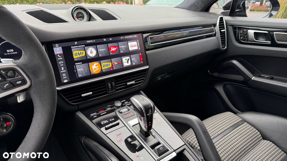 Porsche Cayenne - 13