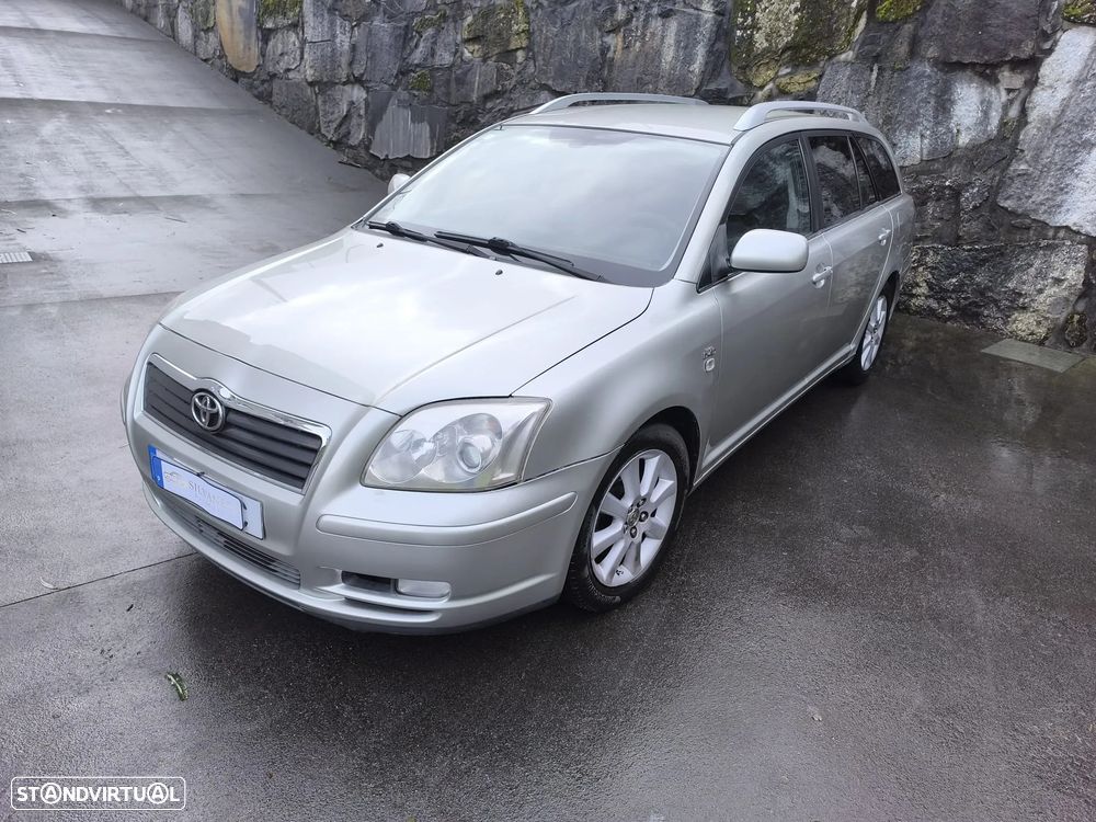 Toyota Avensis SW 2.0 D-4D - 18