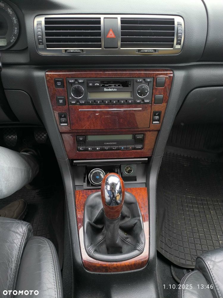 Skoda Superb 1.8 Turbo Comfort - 15