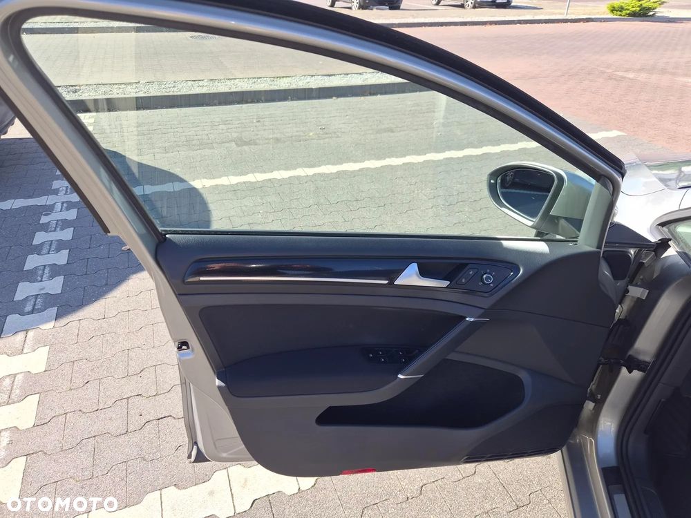 Volkswagen Golf 1.2 TSI Highline DSG - 29