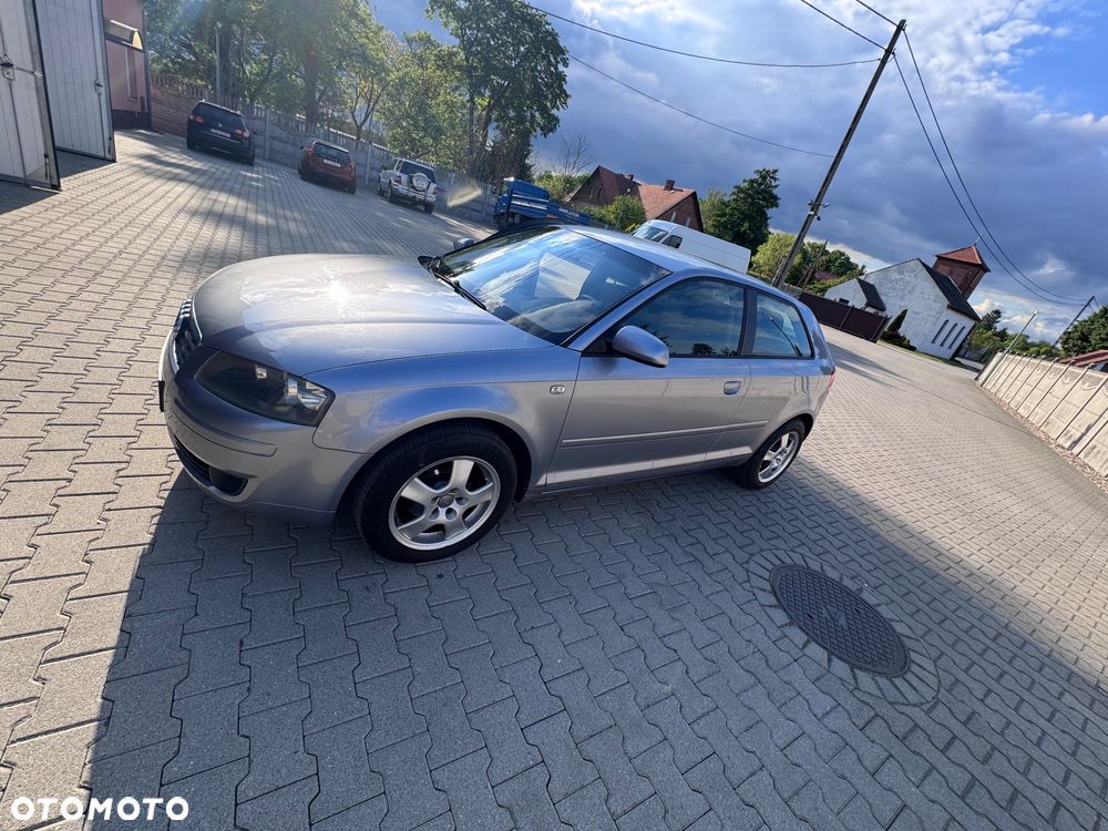 Audi A3 3-drzwiowe 1.6 Ambiente - 3