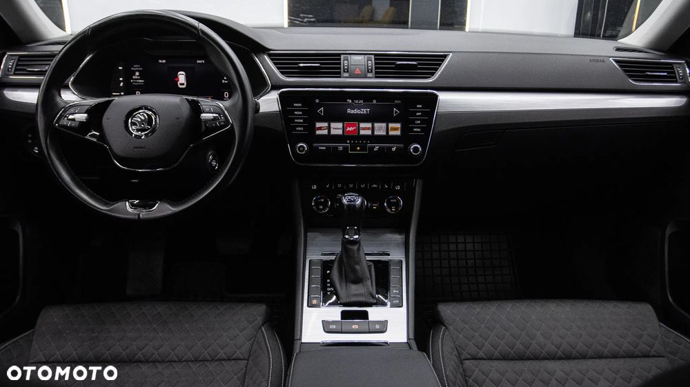 Skoda Superb 2.0 TDI SCR Style DSG - 13