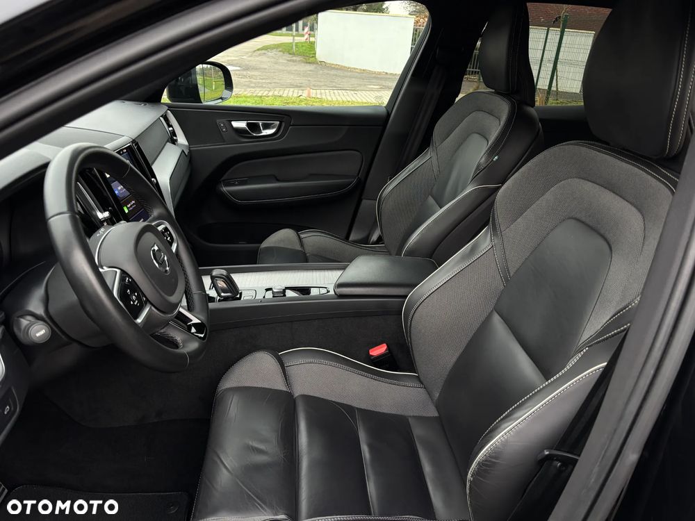 Volvo XC 60 B4 D Geartronic RDesign - 17