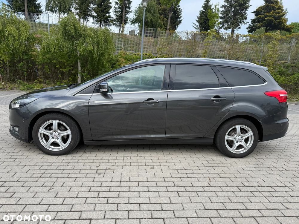Ford Focus 1.0 EcoBoost STart-Stopp-System TITANIUM - 3