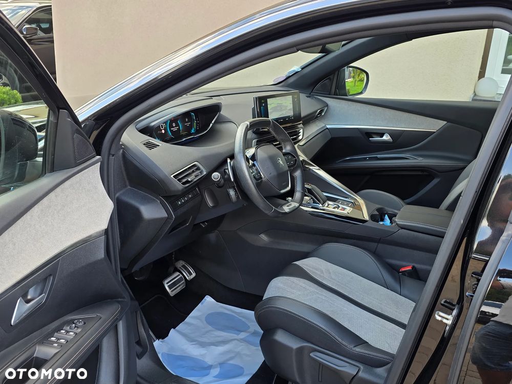 Peugeot 3008 1.6 PureTech HYbrid GT S&S EAT8 - 18