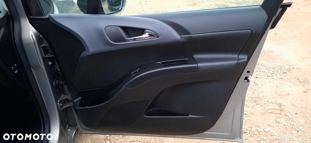 Opel Meriva 1.7 CDTI Innovation - 29