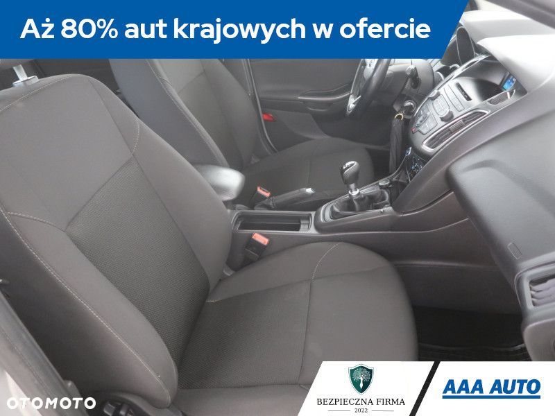 Ford Focus SW - 11
