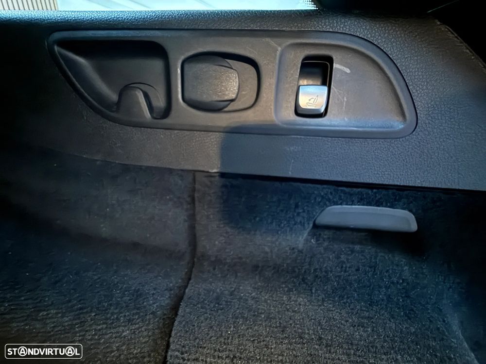 Mercedes-Benz E 300 de 9G-TRONIC AMG Line - 13