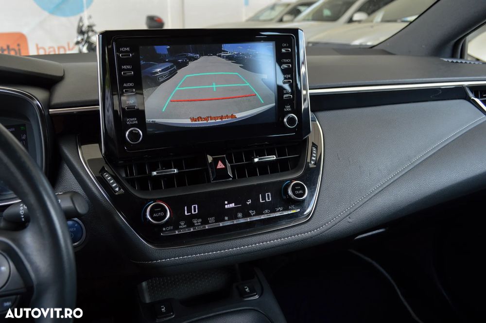 TOYOTA Corolla 2021 — imagine 7