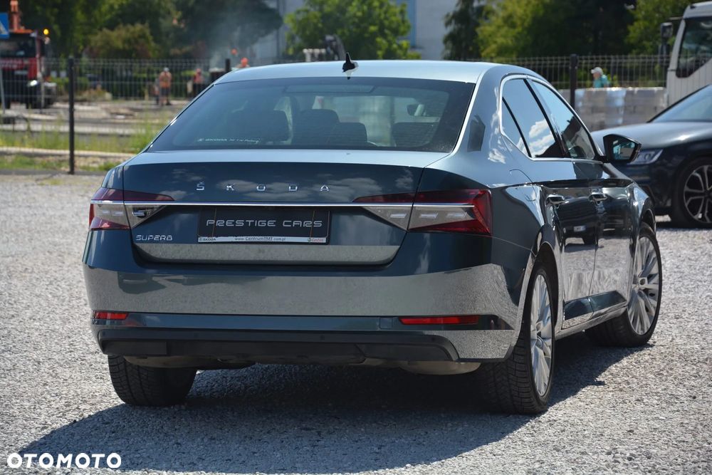 Skoda Superb 2.0 TSI DSG Style - 11
