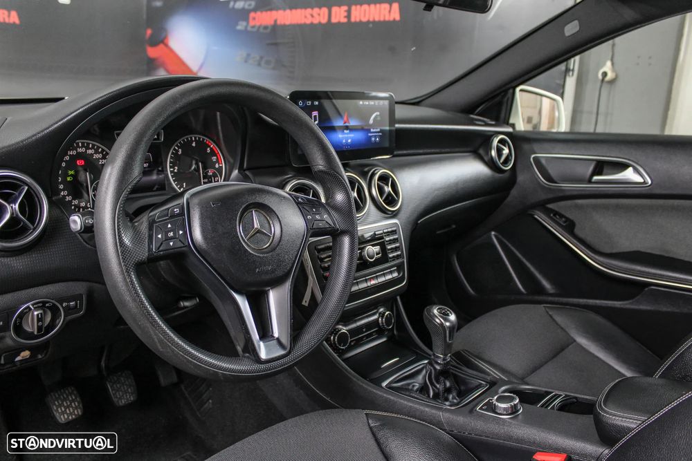 Mercedes-Benz A 180 CDI (BlueEFFICIENCY) Urban - 22