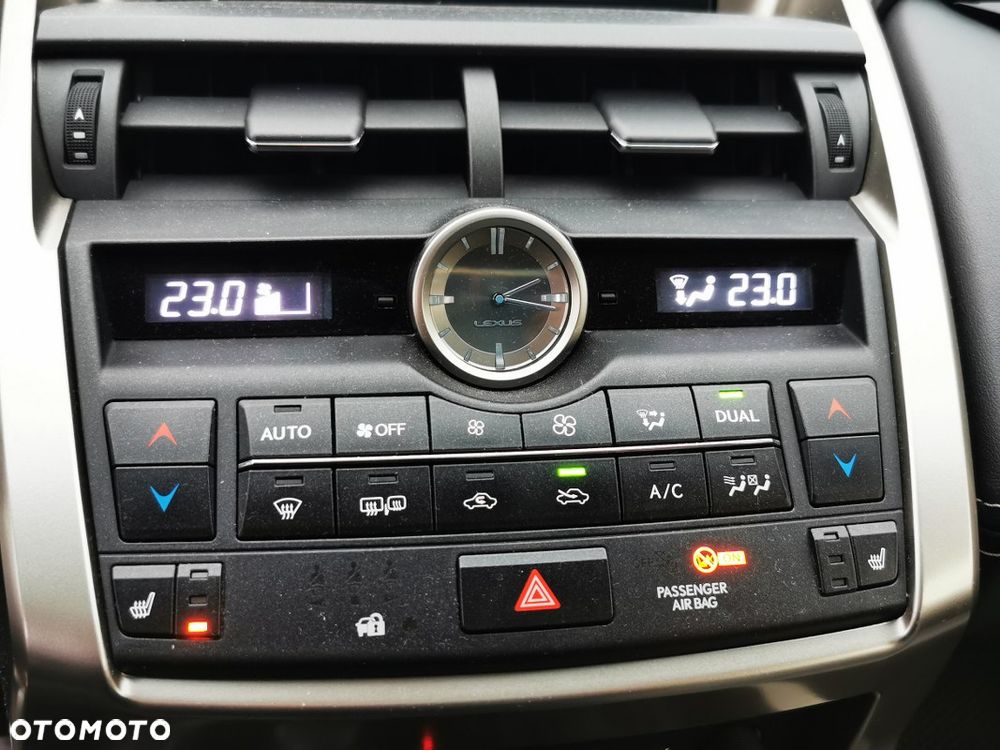 Lexus NX 300h Elite AWD - 17