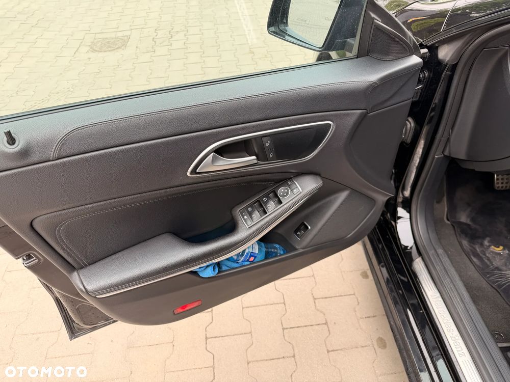 Mercedes-Benz CLA 220 (CDI) d 7G-DCT AMG Line - 17