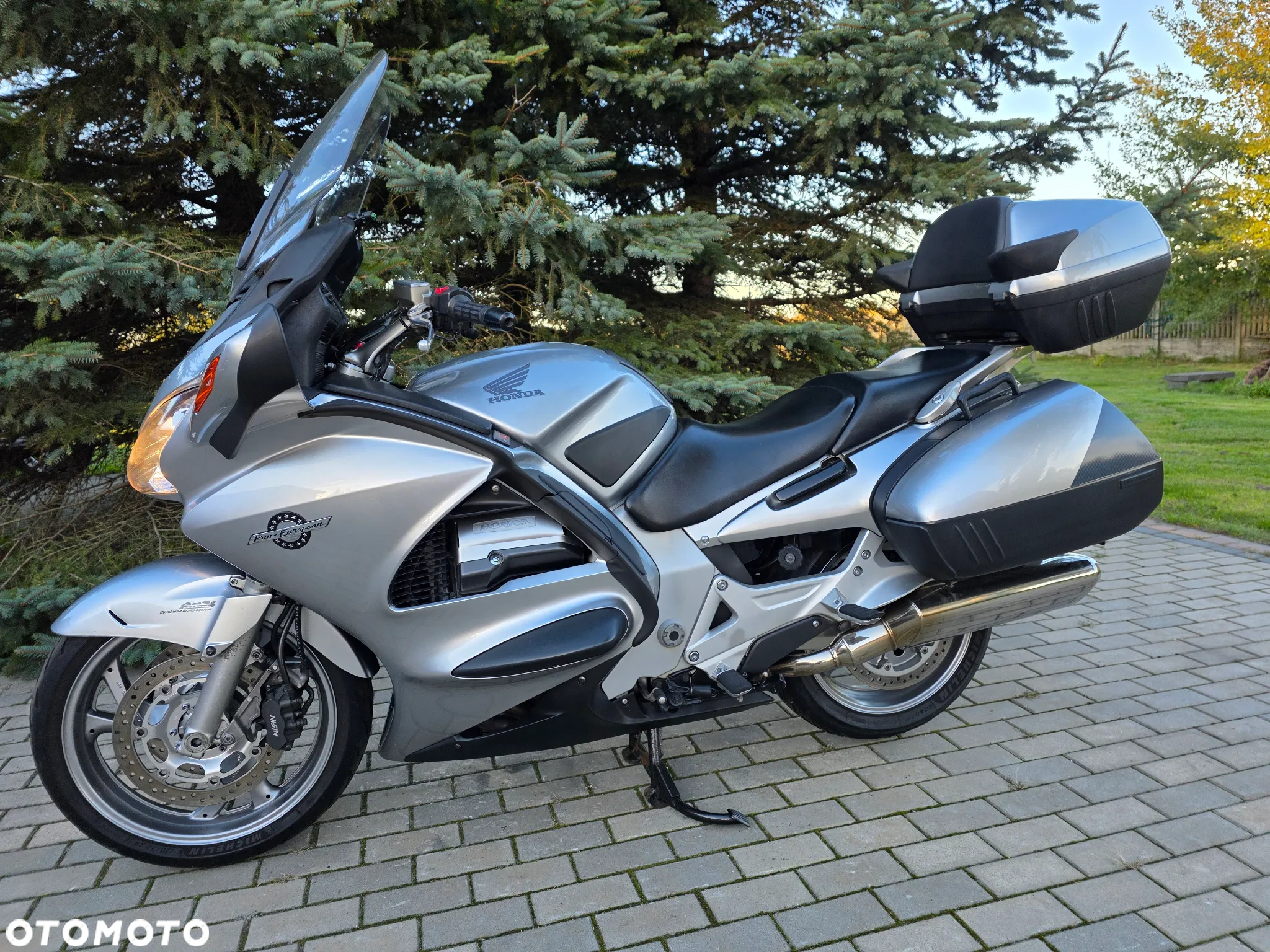 Honda ST - 3