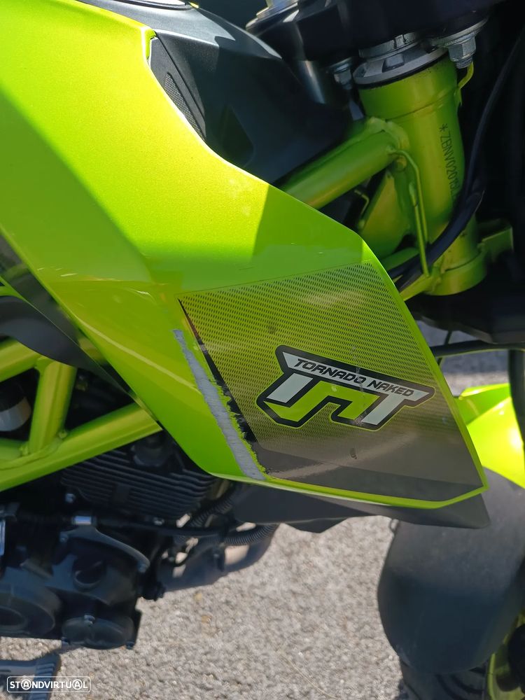 Benelli 125 TNT - 8