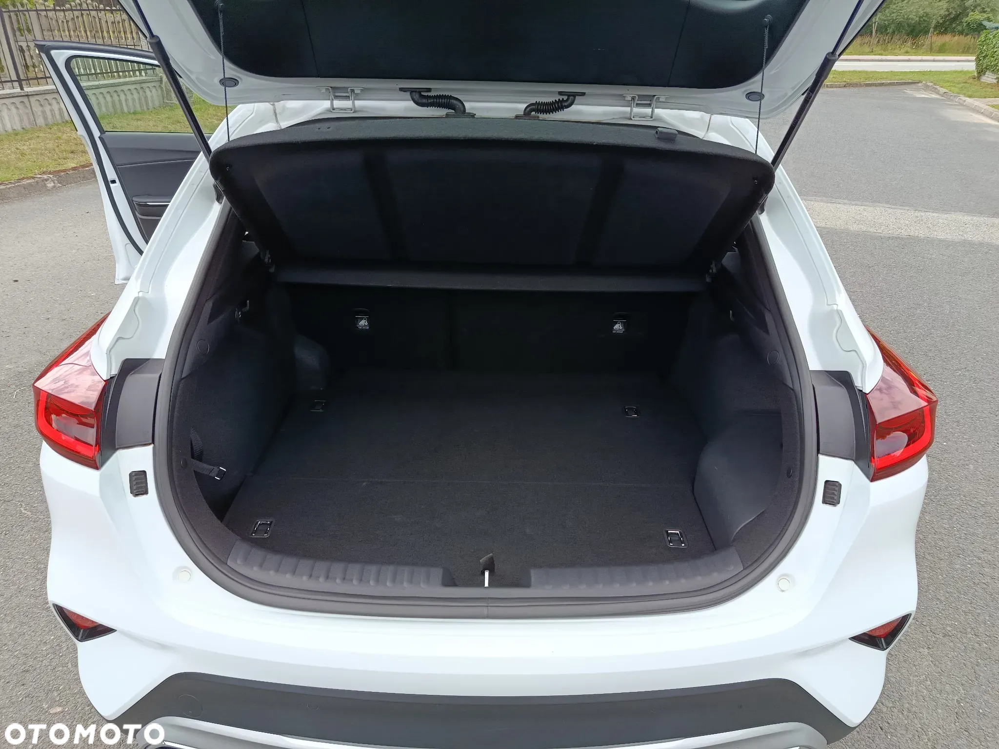 Kia XCeed 1.6 GDI DCT6 OPF Plug-in-Hybrid PLATINUM - 8