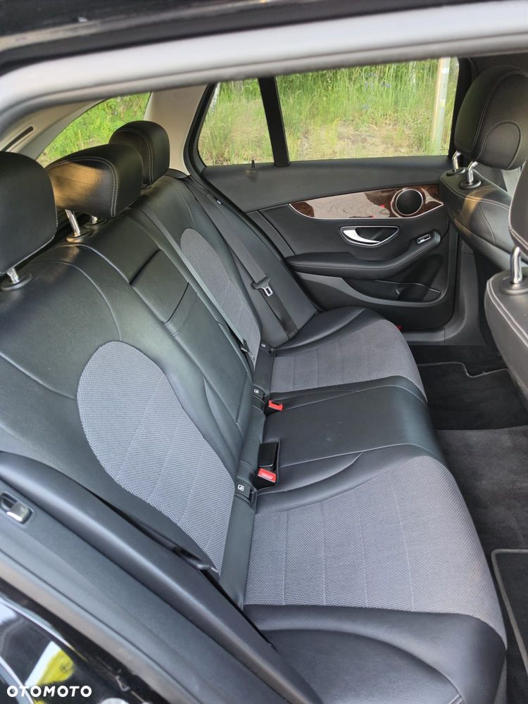 Mercedes-Benz Klasa C 200 4-Matic 7G-TRONIC - 19