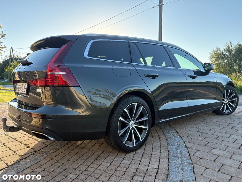 Volvo V60 T6 AWD Plug-In Hybrid Inscription - 4