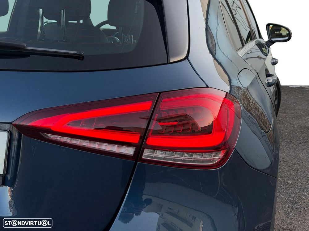Mercedes-Benz A 250 e Style Plus - 42