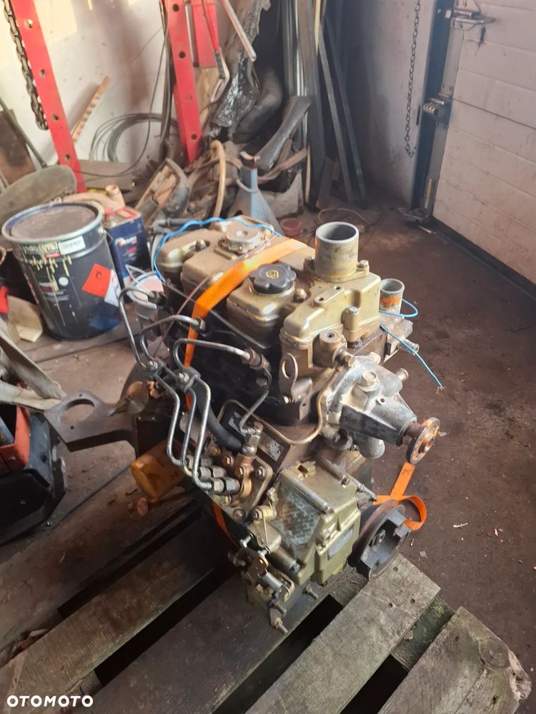 Silnik perkins 3 cylindrowy N 843 - 3