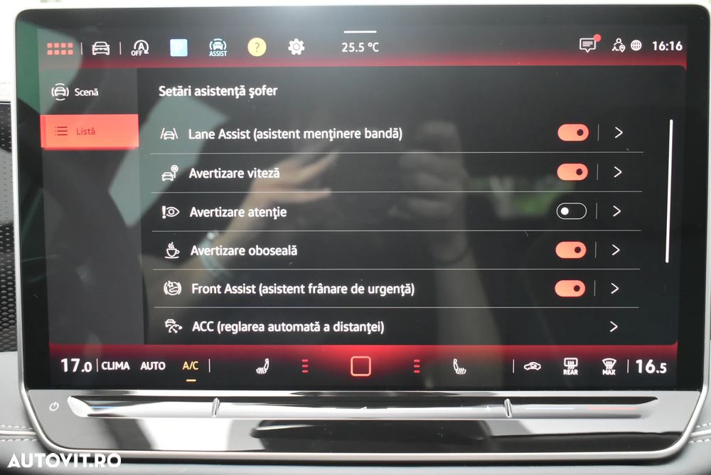 Volkswagen Passat 1.5 eTSI DSG MHEV Business - 23