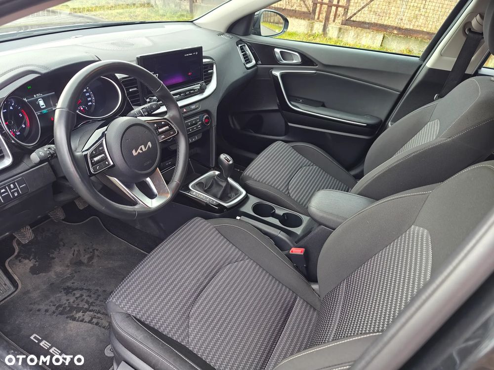 Kia Ceed 1.6 CRDi (48V Mild-Hybrid) Spirit - 5