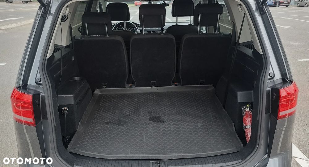 Volkswagen Touran 1.4 TSI BMT Comfortline DSG - 11