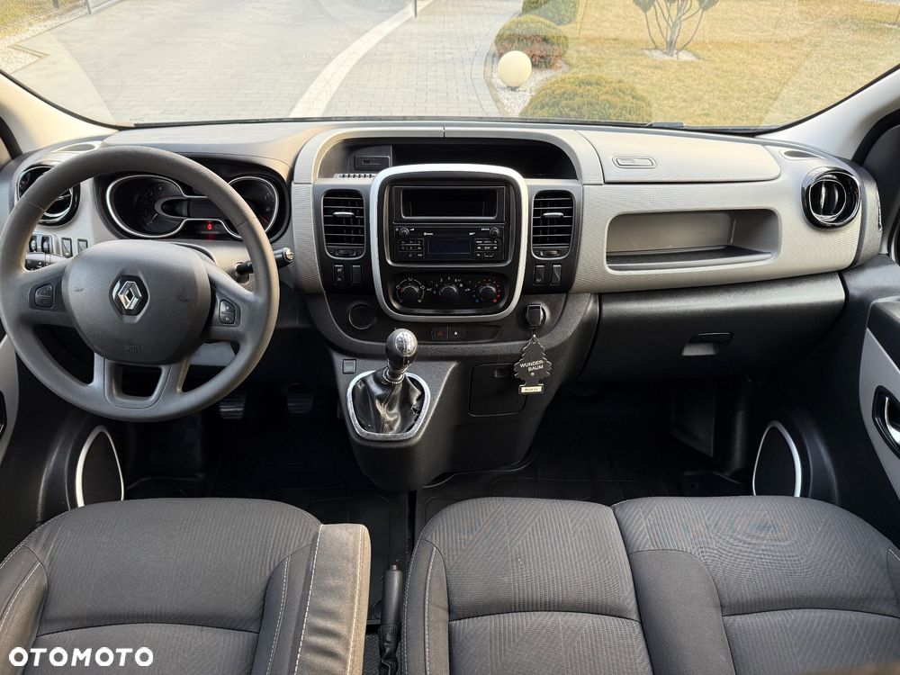 Renault Trafic - 12
