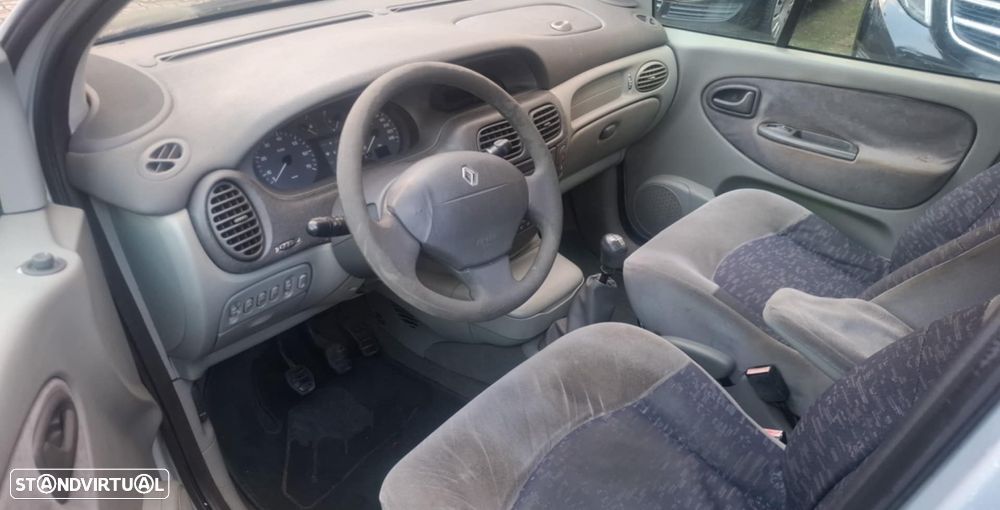 Renault Scénic 1.6 16V RXE AC GPL - 9