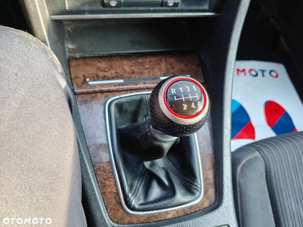 Audi A4 Limousine 2.0 TDI DPF - 23