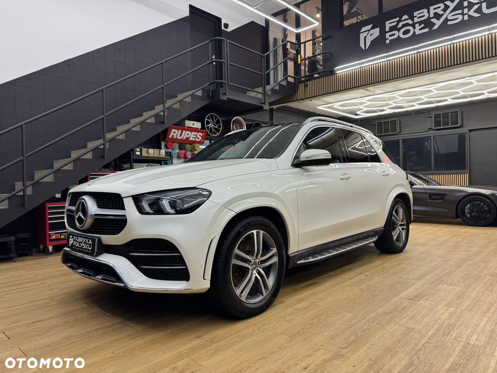 Mercedes-Benz GLE - 1